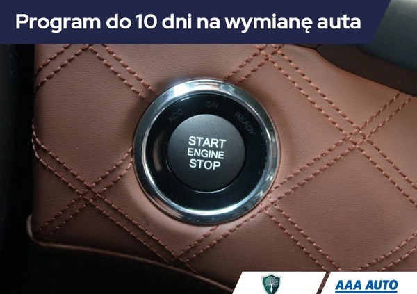 SsangYong REXTON cena 126000 przebieg: 74112, rok produkcji 2019 z Piastów małe 436